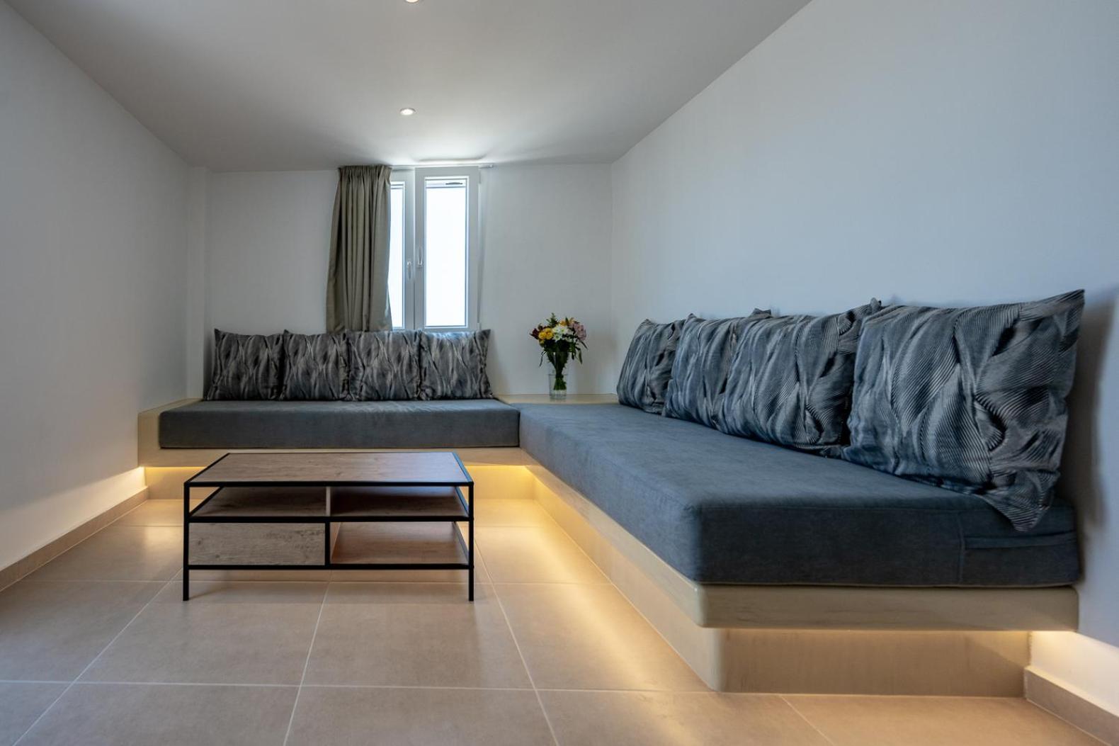 Theophrasti Suites Foinikiá Rom bilde